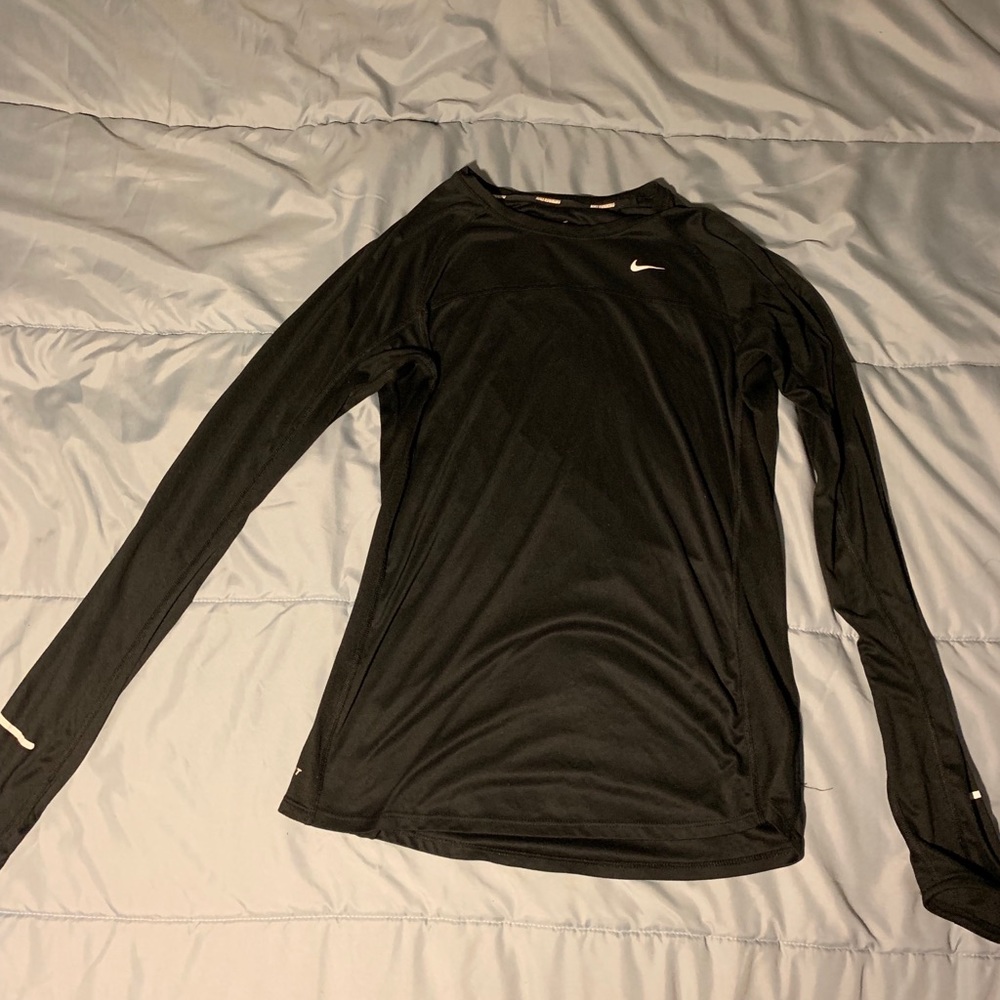 Sold!! Nike long sleeve